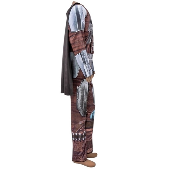 Star Wars Costume The Mandalorian Official Jumpsuit Cape Mask Set Youth 8-10 M - Picture 5 of 16